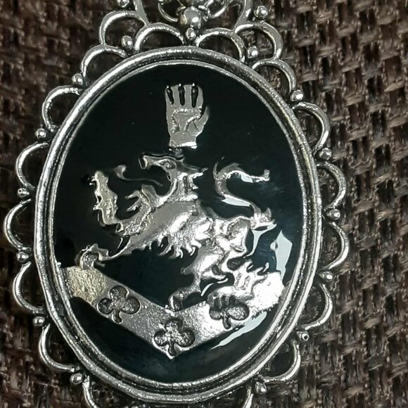 Twilight Cullen Crest Pendant necklace lion fashion jewelry NWT - Picture 4 of 11